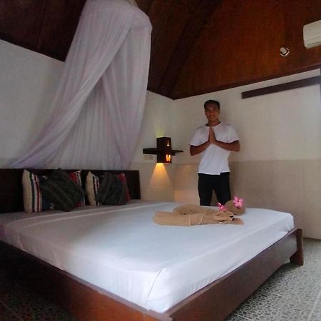 Maxal Bungalow Hotel Gili Air Exterior photo