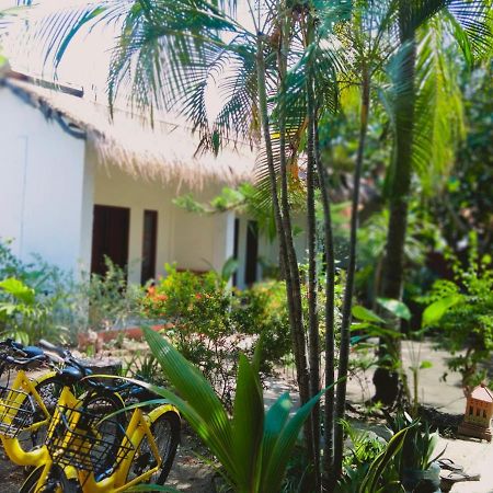 Maxal Bungalow Hotel Gili Air Exterior photo