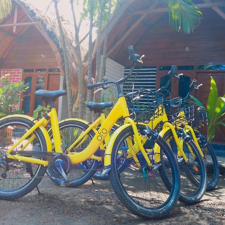 Maxal Bungalow Hotel Gili Air Exterior photo