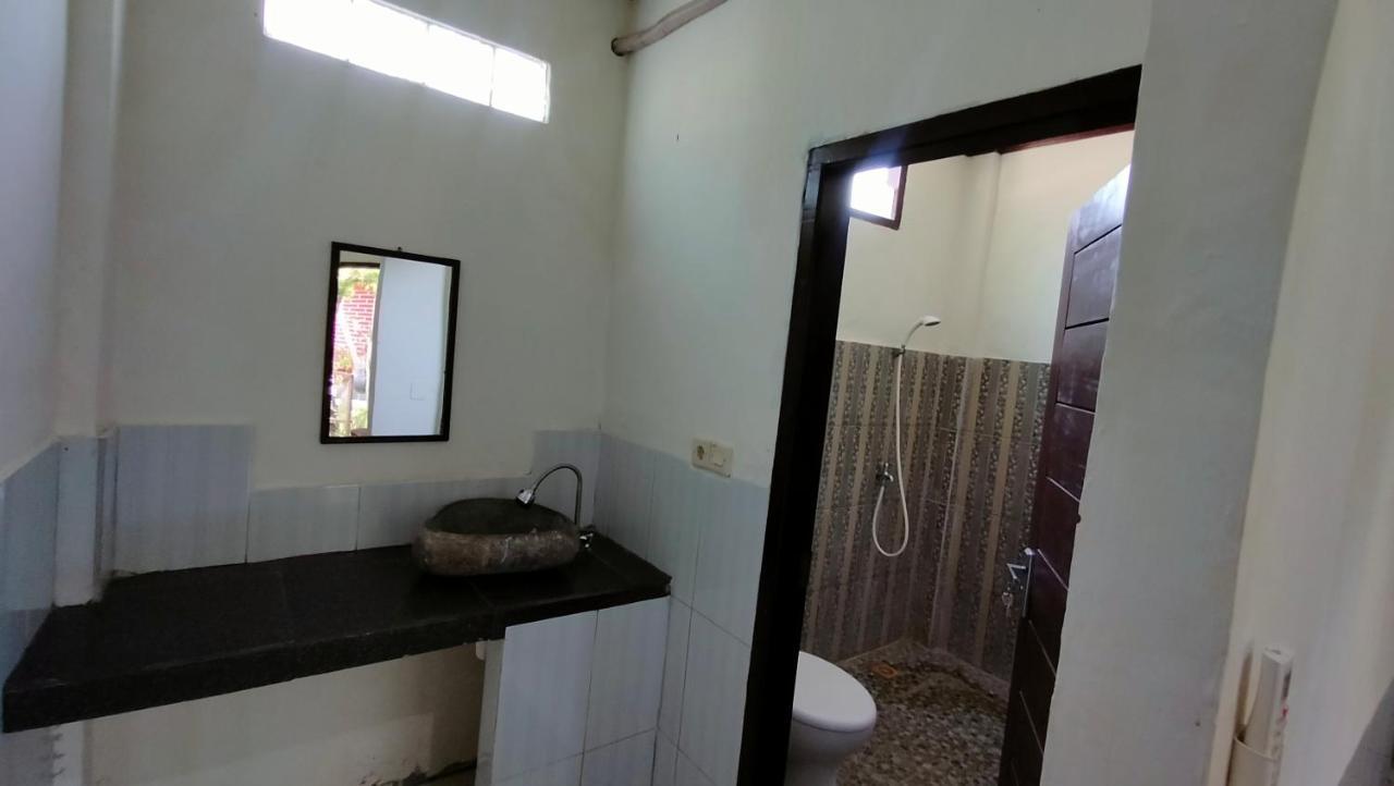Maxal Bungalow Hotel Gili Air Exterior photo