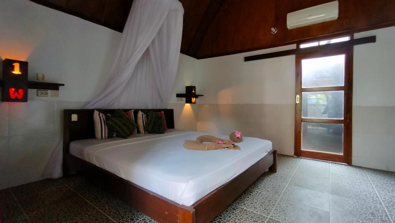 Maxal Bungalow Hotel Gili Air Exterior photo