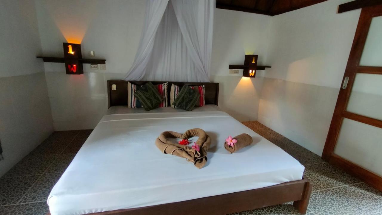 Maxal Bungalow Hotel Gili Air Exterior photo
