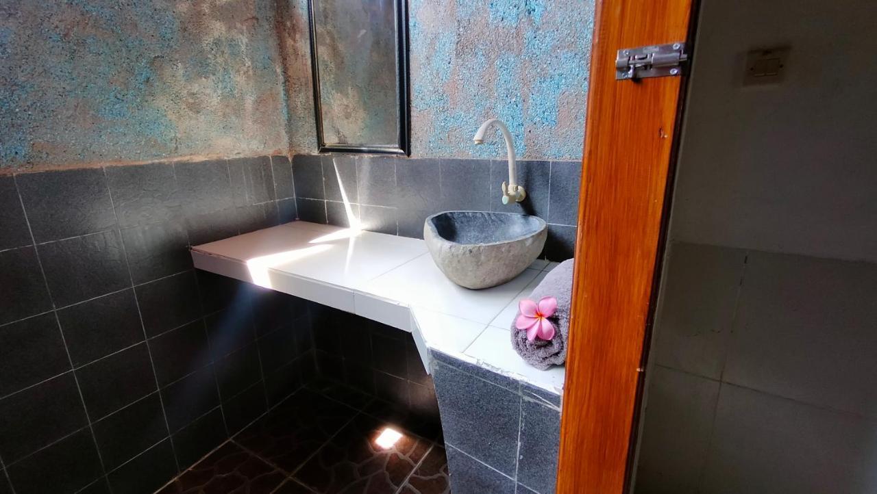 Maxal Bungalow Hotel Gili Air Exterior photo