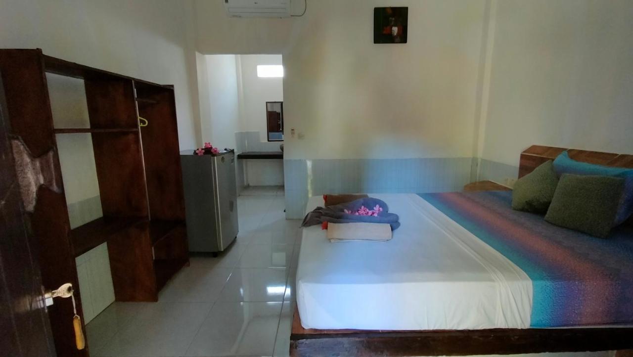 Maxal Bungalow Hotel Gili Air Exterior photo
