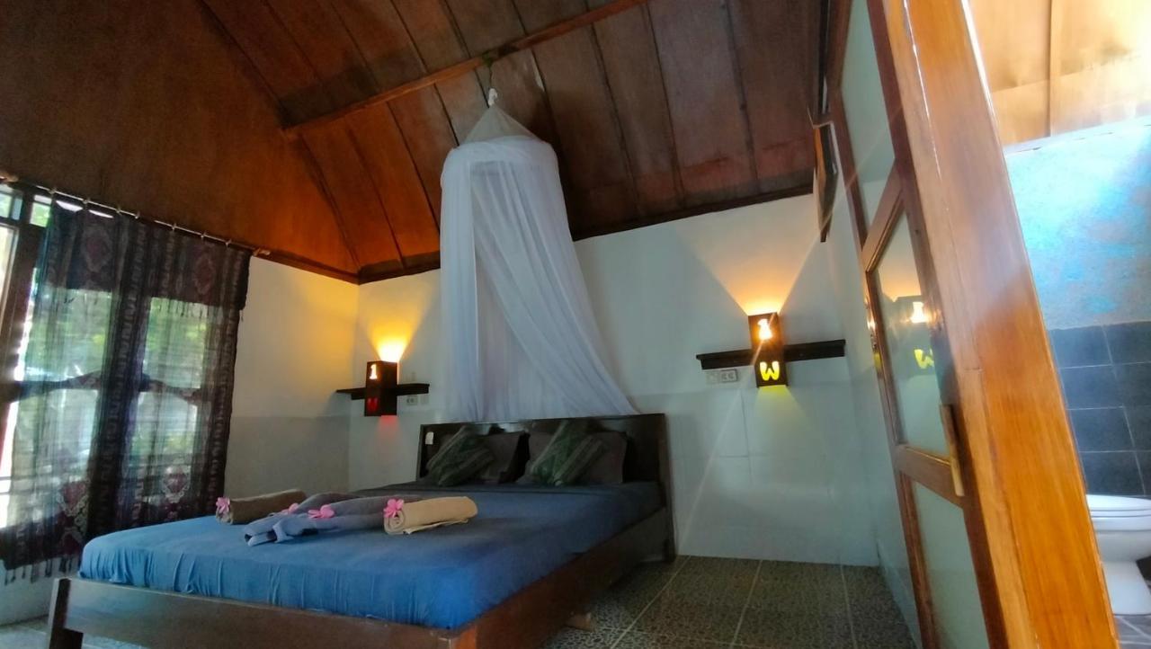Maxal Bungalow Hotel Gili Air Exterior photo