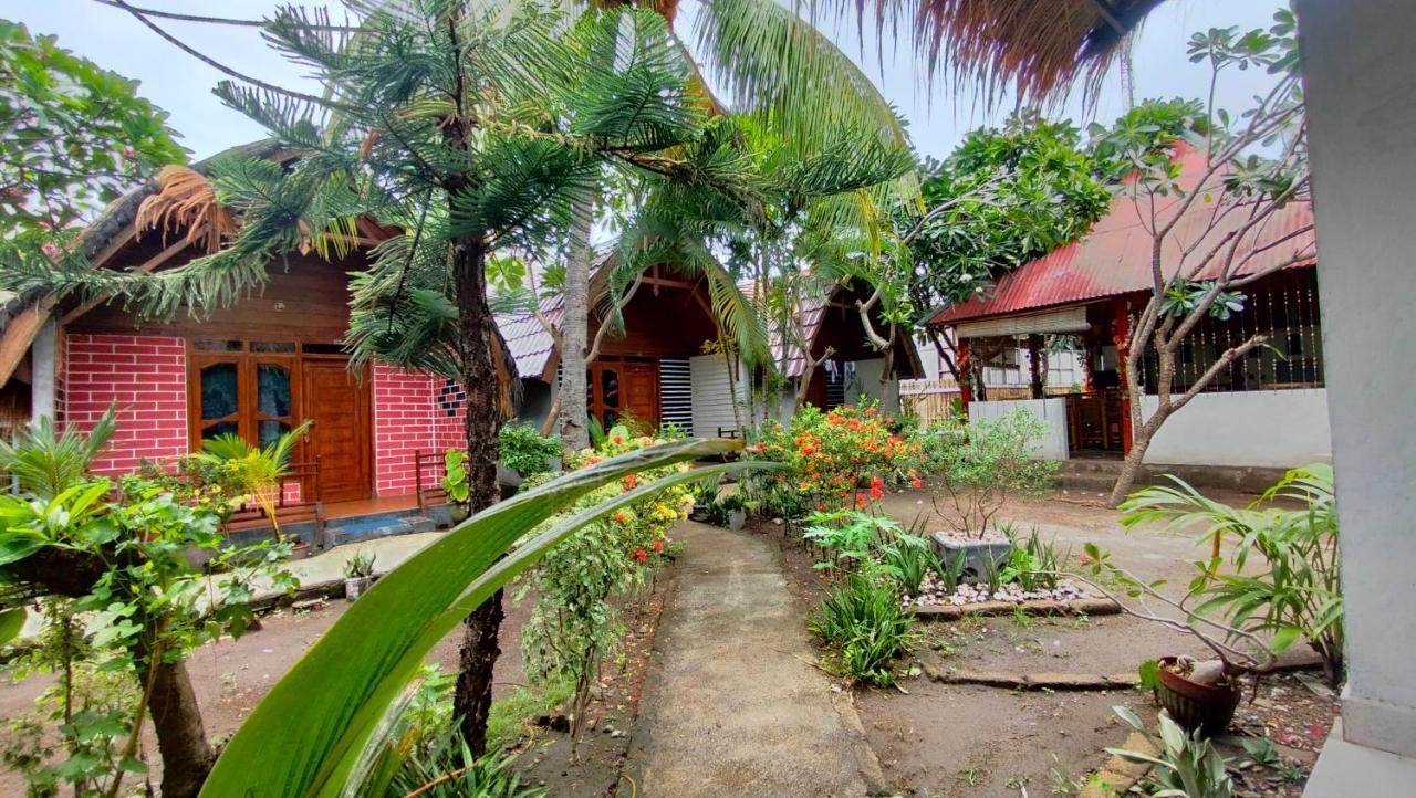 Maxal Bungalow Hotel Gili Air Exterior photo
